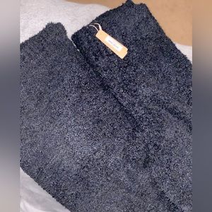 Skims New with tags super soft fluffy jogger